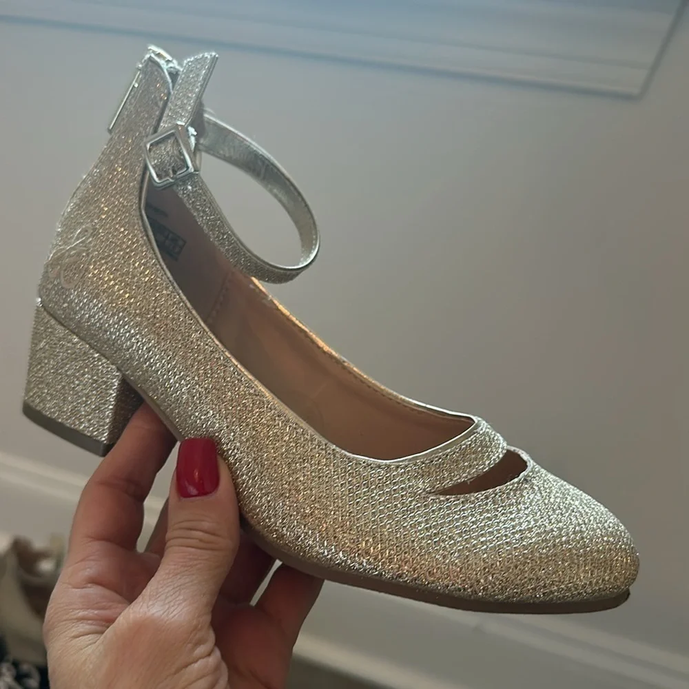 SAM EDLELMAN Evelyn Betty Gold Sparkle Strap Ankle Heels sz2